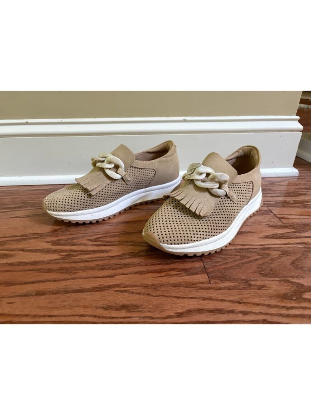 Yellow Box Women’s Tan Loafers 7.5